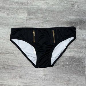 Milove Black Zippered Front Bikini Bottom